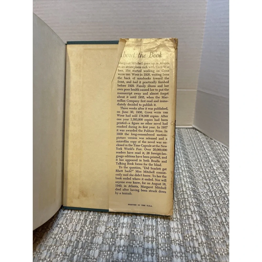 Vintage Gone With‎ The Wind Hardcover Book By Margaret Mitchell
